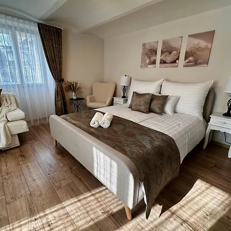Petofi Sarok Apartment