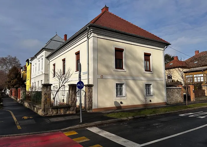 Petofi Sarok * Keszthely